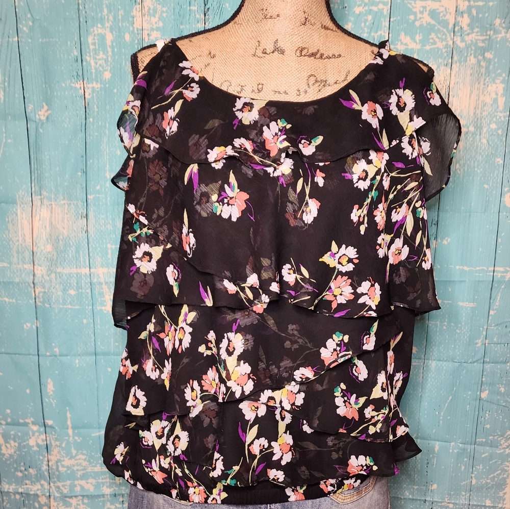Black Bell‎ Sleeve Blouse with Ruffled Tiered Size 2XL